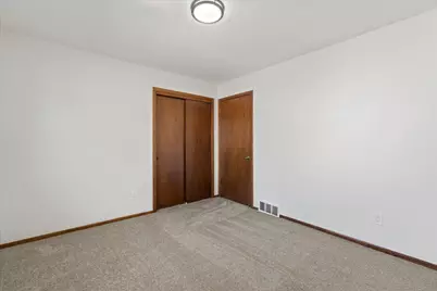 8148 S 88th St, Franklin, WI 53132 - Photo 20