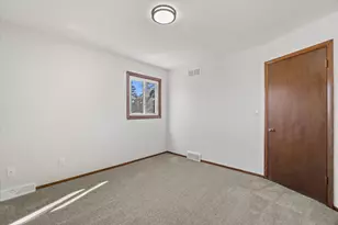 8148 S 88th St, Franklin, WI 53132 - Photo 18