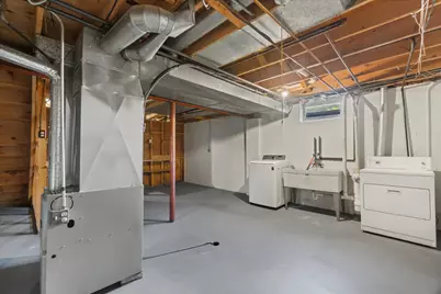 8148 S 88th St, Franklin, WI 53132 - Photo 24