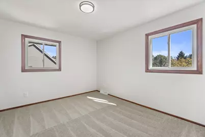 8148 S 88th St, Franklin, WI 53132 - Photo 16