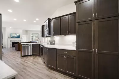 4417  Creekside Pass, Brookfield, WI 53005 - Photo 6