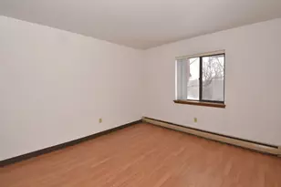 5253 N Lovers Lane Rd, Milwaukee, WI 53225 - Photo 22