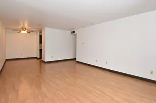 5253 N Lovers Lane Rd, Milwaukee, WI 53225 - Photo 4