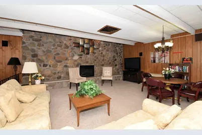 5253 N Lovers Lane Rd #219, Milwaukee, WI 53225 - Photo 28