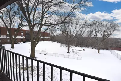 5253 N Lovers Lane Rd #219, Milwaukee, WI 53225 - Photo 6