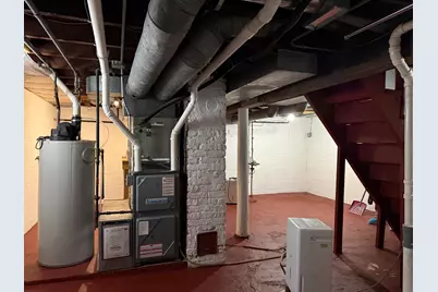 8633 W Lapham St, West Allis, WI 53214 - Photo 12