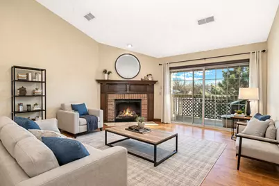 4869 S Forest Ridge Dr #17, New Berlin, WI 53151 - Photo 2