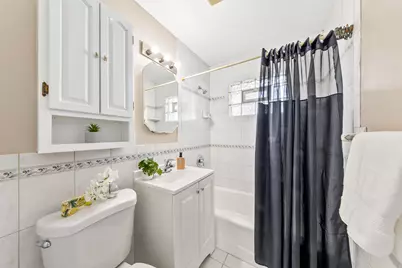 6136 W Oklahoma Ave, Milwaukee, WI 53219 - Photo 16