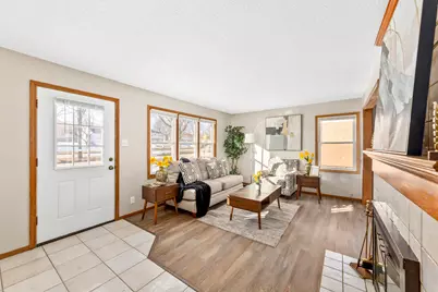 6136 W Oklahoma Ave, Milwaukee, WI 53219 - Photo 4