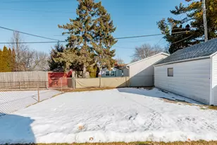 6136 W Oklahoma Ave, Milwaukee, WI 53219 - Photo 22