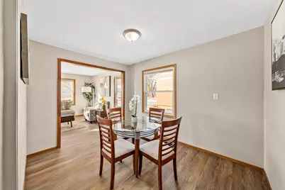 6136 W Oklahoma Ave, Milwaukee, WI 53219 - Photo 8