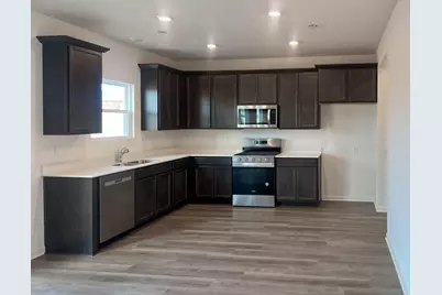 7136  Fair Oaks Rd, Racine, WI 53403 - Photo 4