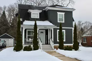 225 Maple Ave, Walworth, WI 53184 - Photo 2