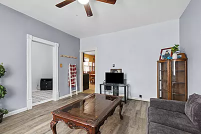 2435 S 12th St, Milwaukee, WI 53215 - Photo 6