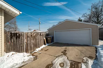 8421  17th Ave, Kenosha, WI 53143 - Photo 30