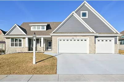 1525  Mohican Trl, Waukesha, WI 53189 - Photo 2