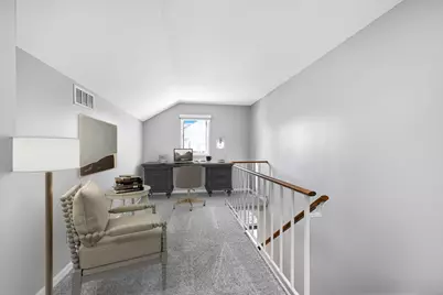 10121 N Lee Ct, Mequon, WI 53092 - Photo 16