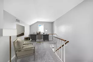 10121 N Lee Ct, Mequon, WI 53092 - Photo 16