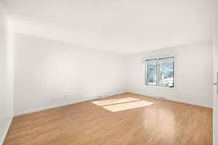 10121 N Lee Ct, Mequon, WI 53092 - Photo 26