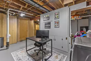 12940 W Wilbur Dr, New Berlin, WI 53151 - Photo 36