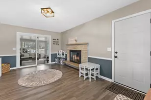 12940 W Wilbur Dr, New Berlin, WI 53151 - Photo 8