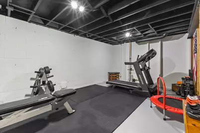 12940 W Wilbur Dr, New Berlin, WI 53151 - Photo 32