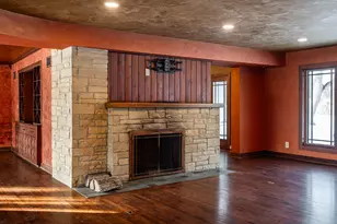 9251 N Tennyson Dr, Bayside, WI 53217 - Photo 4