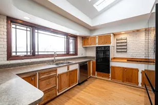 9251 N Tennyson Dr, Bayside, WI 53217 - Photo 14