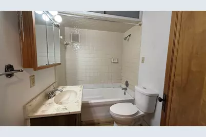 2606  Olive St, Racine, WI 53403 - Photo 14