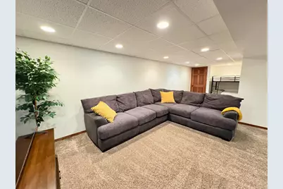 426  Sylvan Dr, Fontana, WI 53125 - Photo 22