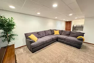 426 Sylvan Dr, Fontana, WI 53125 - Photo 22