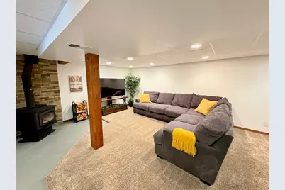 426  Sylvan Dr, Fontana, WI 53125 - Photo 20