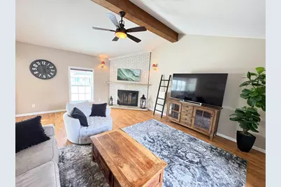 426  Sylvan Dr, Fontana, WI 53125 - Photo 10