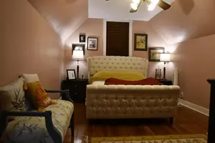 2736 N Oakland Ave, Milwaukee, WI 53211 - Photo 18