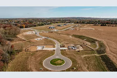 424  Ingleside Ct #Lt53, Dousman, WI 53118 - Photo 2