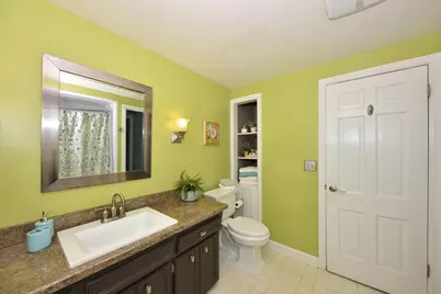 12553 N Woodberry Dr, Mequon, WI 53092 - Photo 28