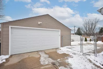 N84W18110  Menomonee Ave, Menomonee Falls, WI 53051 - Photo 32