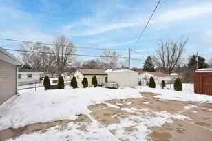 N84W18110 Menomonee Ave, Menomonee Falls, WI 53051 - Photo 30