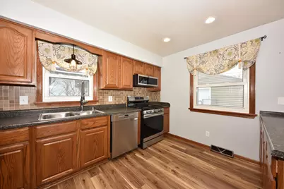 N84W18110  Menomonee Ave, Menomonee Falls, WI 53051 - Photo 10