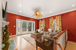 637 E Carlisle Ave, Whitefish Bay, WI 53217 - Photo 18