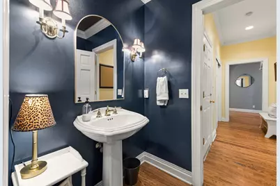 637 E Carlisle Ave, Whitefish Bay, WI 53217 - Photo 26