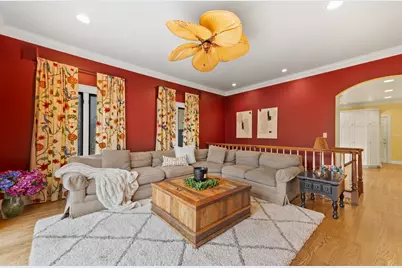 637 E Carlisle Ave, Whitefish Bay, WI 53217 - Photo 20