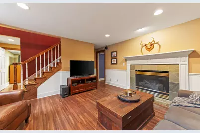 637 E Carlisle Ave, Whitefish Bay, WI 53217 - Photo 58