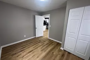 2048 Indiana St, Racine, WI 53405 - Photo 8