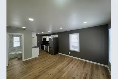 2048  Indiana St, Racine, WI 53405 - Photo 2