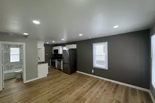 2048 Indiana St, Racine, WI 53405 - Photo 2