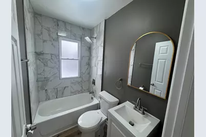 2048  Indiana St, Racine, WI 53405 - Photo 6