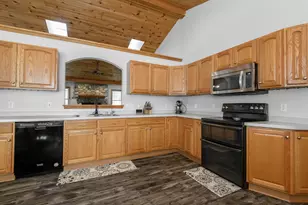 130 Chestnut Way, North Prairie, WI 53153 - Photo 4