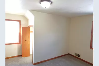 4040  Spring Ct, Sheboygan, WI 53083 - Photo 14