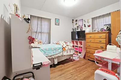 3613 S Taylor Ave, Milwaukee, WI 53207 - Photo 10